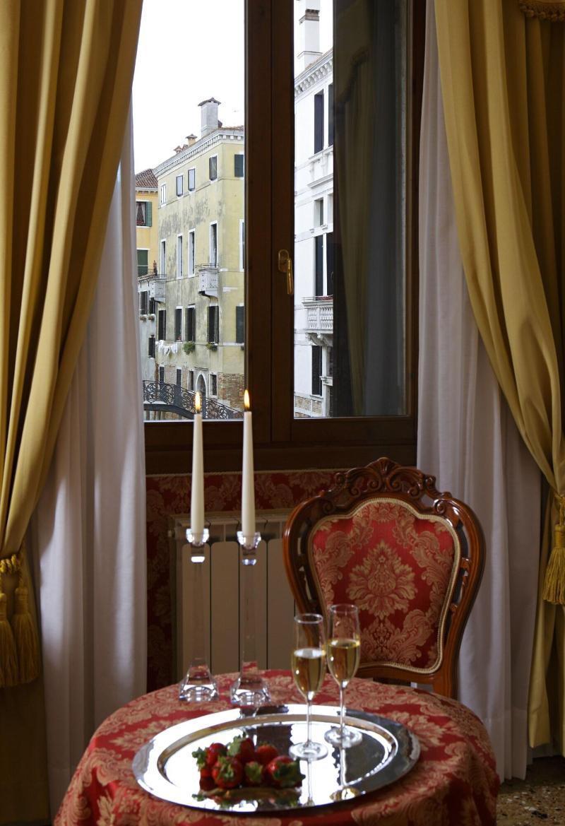 B&B Al Palazzetto Venezia Eksteriør bilde