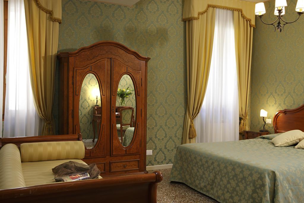 B&B Al Palazzetto Venezia Eksteriør bilde